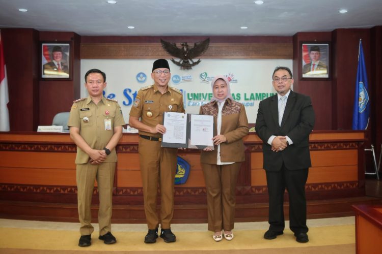 Dorong Pembangunan Berbasis Riset dan Inovasi, Pemprov Lampung Teken MoU Strategis dengan Unila