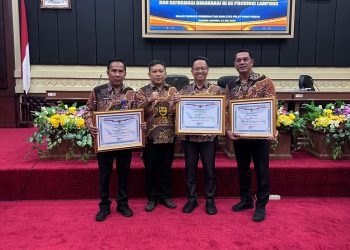 Kabupaten Pesawaran Raih Penghargaan Pelayanan Publik, Tiga Unit Layanan Diganjar Predikat Sangat Baik
