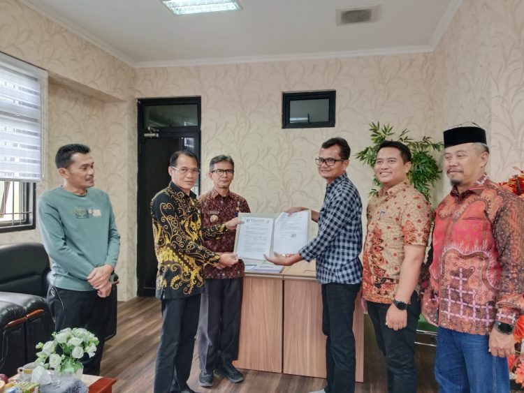 Jabatan Diserahterimakan, Dwi Pribadi Resmi Jabat Dirut Baru BUMD Pringsewu Jaya Sejahtera