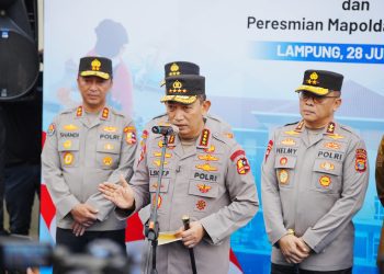 Kapolri Resmikan Gedung Baru Mapolda Lampung dan Tinjau Bhakti Kesehatan untuk Ribuan Warga