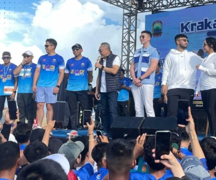 Ribuan Pelari Ramaikan Krakatau Beach Run 2025 di Lampung Selatan