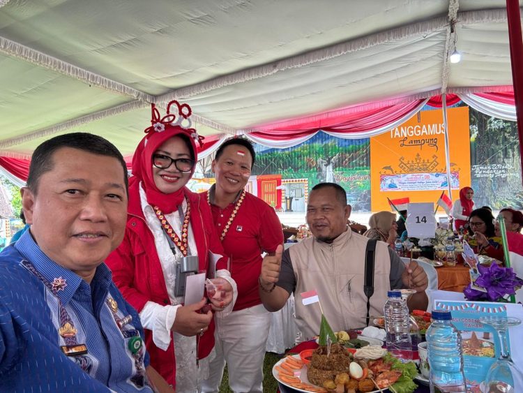 Ketua TP-PKK Tanggamus Buka Lomba Masak Nasi Goreng Meriahkan HUT RI ke-80 di Way Lalaan