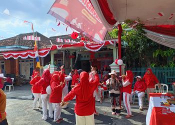 Warga Gang Pesona Sukarame Rayakan HUT ke-80 RI dengan Lomba Tradisional, Semangat Kebersamaan dan Nasionalisme Terpancar