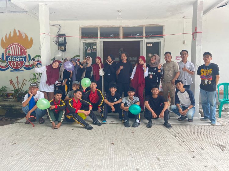 Tawa Pecah di Halaman DBFM Radio! Perayaan HUT ke-80 RI Penuh Semangat Kebersamaan