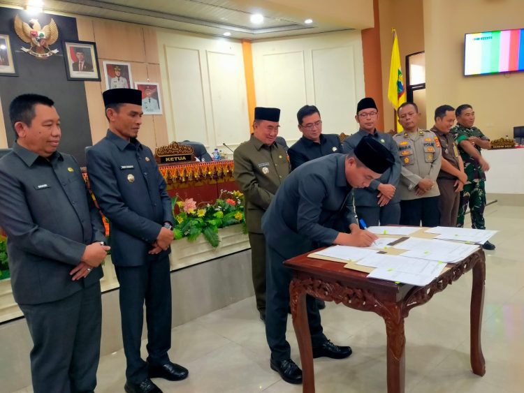 Bupati Tanggamus Paparkan Arah Pembangunan 2025–2029 dan KUPA-PPAS 2025 di Paripurna DPRD