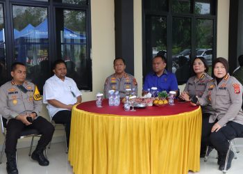 Polres Pesawaran dan Polda Lampung Salurkan 2 Ton Beras dalam Gerakan Pangan Murah