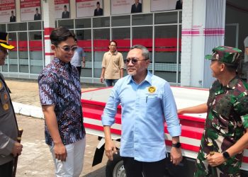 Menteri Koordinator Pangan Zulkifli Hasan Kunjungi Koperasi Merah Putih Lampung Selatan dan Dorong Pengurus Jadi PPPK