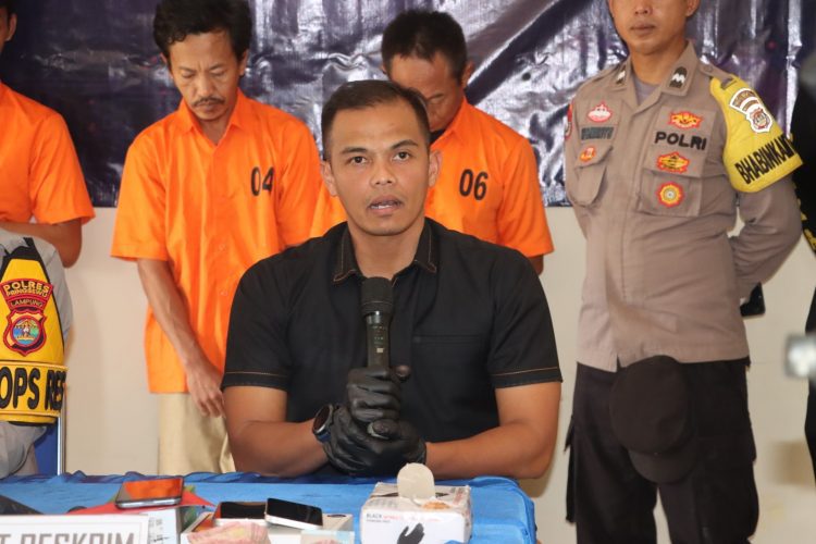 Modus Subuh, Pemuda di Pringsewu Gasak Rp96 Juta dan Ponsel: Dipakai untuk Utang, Beli Motor, hingga Liburan ke Yogyakarta