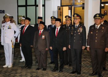 Suasana Khidmat Apel Kehormatan Dan Renungan Suci Dalam Rangka Hut Ri Ke-80 Di Tmp Tanjung Karang, Bandar Lampung