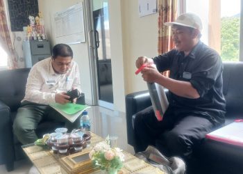 Ketua Pokmas Desa Sukabaru Bahas Ganti Rugi Warga Korban Penggusuran Jalan Tol dengan Camat Penengahan