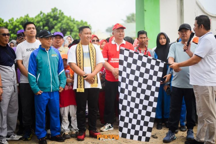 Pesawaran Ramaikan Hari Jadi Kabupaten dan HUT RI dengan Jalan Sehat Bersama Wabup
