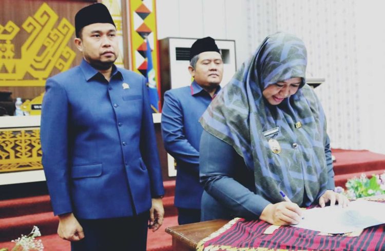 DPRD Pringsewu Sahkan Perubahan APBD 2025, Defisit Tertutup Pembiayaan Netto