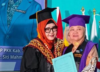 Wisuda Sekolah Lansia “Kasih Ibu” Tanggamus, Bukti Komitmen Tingkatkan Kualitas Hidup Warga Emas