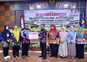Kemensos Salurkan Bantuan ATENSI untuk Disabilitas di Pringsewu