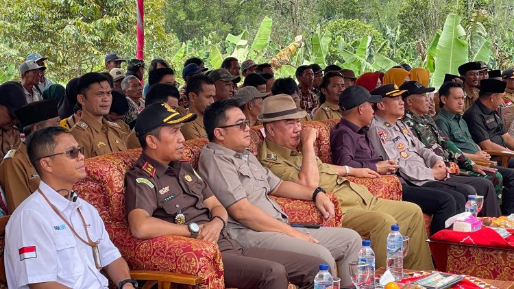 Bupati Tanggamus Lakukan Groundbreaking Pembangunan Jembatan Strategis Ulu Semong