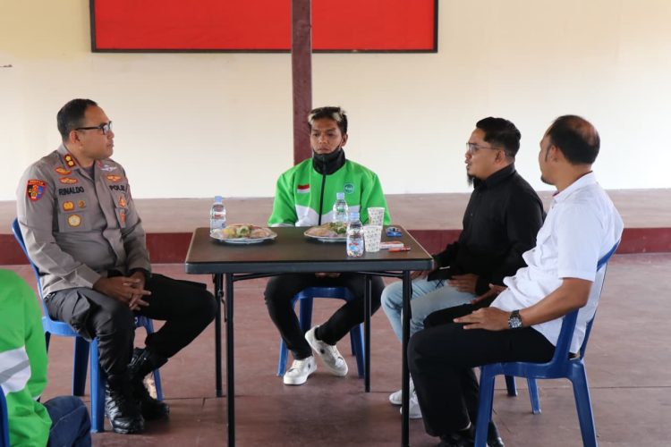 Kapolres Lampung Barat AKBP Rinaldo Aser Gelar Silaturahmi Bersama Driver Ojek Online