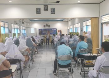 STIKes Baitul Hikmah Perkuat Wawasan Kebangsaan Mahasiswa Lewat Studium Generale “Embrace The Change, Unlock Your Potential”