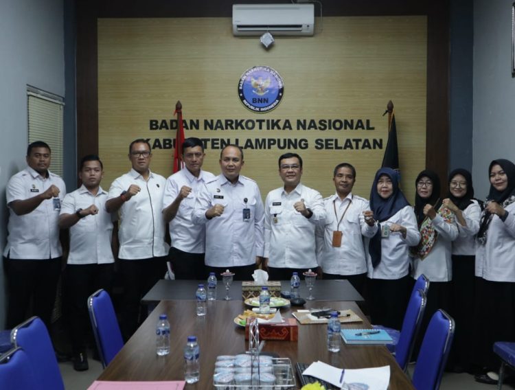 BNNK Lampung Selatan dan Lapas Narkotika Kelas IIA Bandar Lampung Tandatangani PKS, Perkuat Sinergi P4G