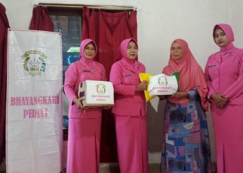 Polisi dan Bhayangkari Gerak Cepat, Kunjungi Nenek Samiyem Korban Tercebur Sumur 18 Meter di Tanggamus