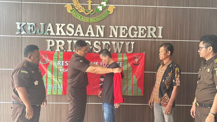 Kejaksaan Negeri Pringsewu Hentikan Penuntutan Dua Kasus Melalui Restorative Justice: Langkah Humanis Tegakkan Hukum