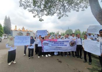 Honorer Lampung Geruduk DPRD, Tuntut Kepastian Nasib dan Formasi PPPK