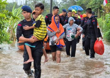 Polri Terjunkan Bantuan dan Trauma Healing untuk Korban Banjir dan Longsor di Bali, Fokus Pulihkan Fisik dan Mental Warga