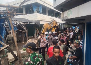 Heboh Revitalisasi Pasar Dekon: Lapak Pedagang Tradisional Dibongkar Paksa, Warga Kotabumi Hanya Bisa Pasrah