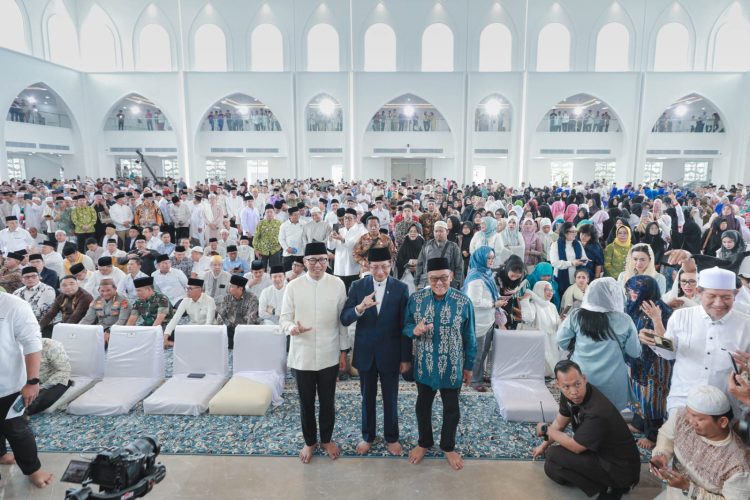 Menteri Agama Resmikan Masjid Raya Al-Bakrie, Lampung Punya Pusat Ibadah dan Ekonomi Umat Megah