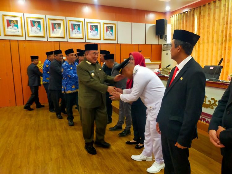 Bupati Tanggamus Guncang Birokrasi: Pelantikan Pejabat Baru dan Perintah Keras “Budaya Kerja Jalan Lurus” — Siapakah yang Diminta Turun ke Lapangan?
