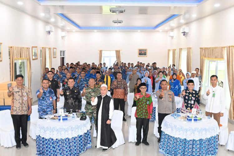 Lanud Pangeran M. Bun Yamin Gelar Doa Lintas Agama dan Penyerahan Bantuan Sosial Jelang HUT Ke-80 TNI