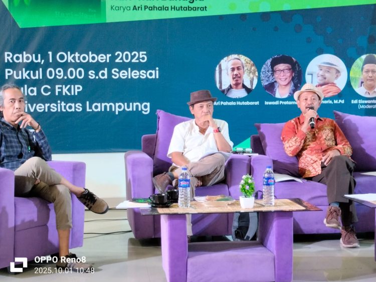 Diskusi Buku “Hari-Hari Bahagia”: Munaris Sebut Klimaks Penyair Ada di Dalam Puisi