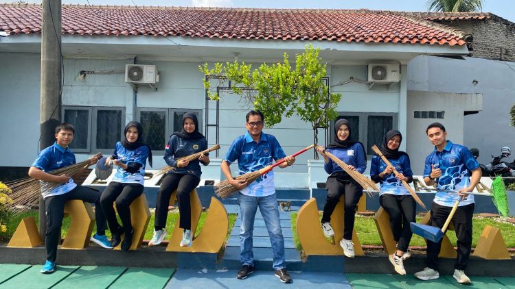 Lapas Kalianda Gelar Jumat Bersih, Wujudkan Lingkungan Kerja Bersih dan Nyaman