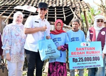 Wanita Filantropi Indonesia Bedah Rumah Warga Lampung Selatan, Bupati Egi Apresiasi Semangat Gotong Royong