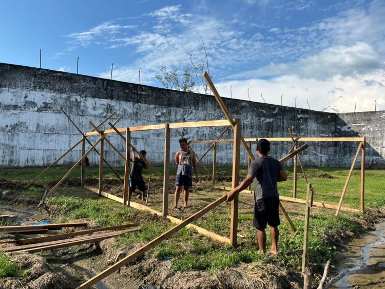 Lapas Dharmasraya Dorong Kemandirian Warga Binaan, Bangun Kandang Bebek untuk Budidaya Produktif