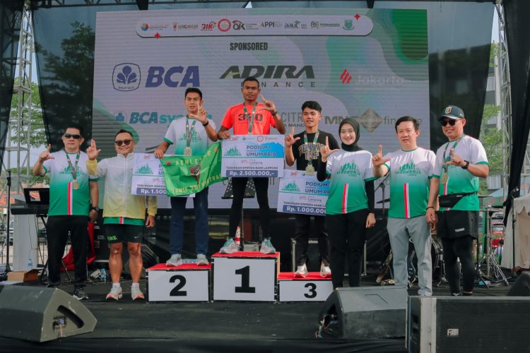 Ribuan Pelari Meriahkan “InsuRUNce 2025” di Bandar Lampung, Perpaduan Semangat Olahraga dan Literasi Keuangan