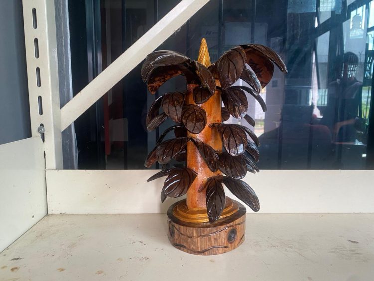 Kreatif di Balik Jeruji! WBP Lapas Dharmasraya Sulap Batok Kelapa Jadi Produk UMKM Bernilai Ekonomi Tinggi