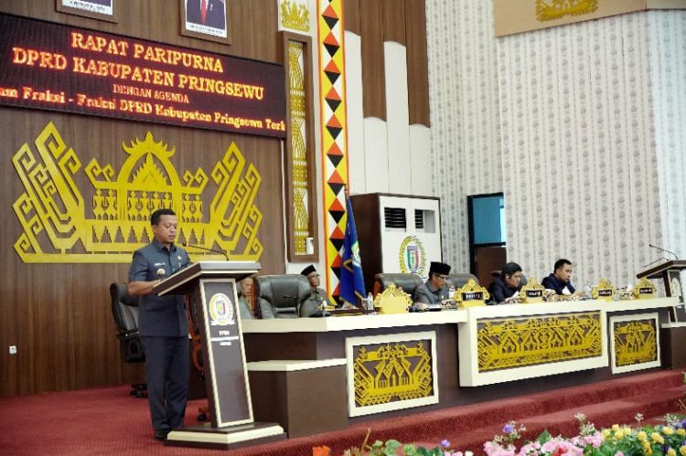 Bupati Pringsewu Jawab Pemandangan Fraksi DPRD Soal Ranperda APBD 2026: Fokus Pembangunan dan Kemandirian Fiskal