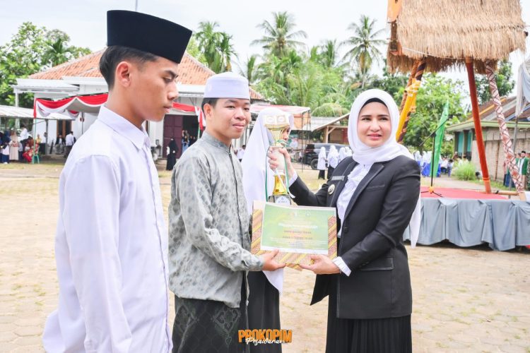 Peringatan Hari Santri Nasional 2025, Bupati Pesawaran Dorong Santri Jadi Pelaku Peradaban Dunia