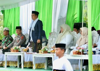 Bupati Pringsewu Pimpin Upacara Hari Santri Nasional 2025, Tekankan Peran Santri dalam Peradaban Dunia