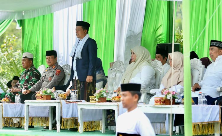Bupati Pringsewu Pimpin Upacara Hari Santri Nasional 2025, Tekankan Peran Santri dalam Peradaban Dunia