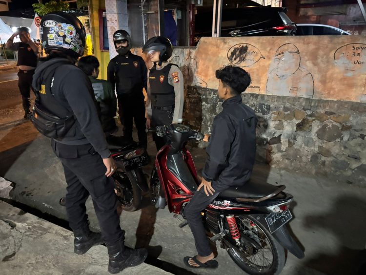 Patroli Perintis Presisi Polres Tanggamus Gagalkan Aksi Balap Liar, Jaga Ketertiban dan Cegah Kejahatan di Gisting