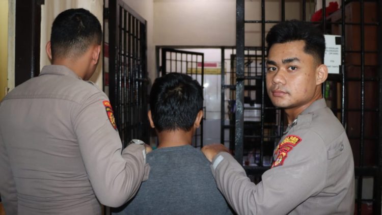 Residivis Pencurian Handphone di Tanggamus Ditangkap Tekab 308, Satu Rekan Masih Buron