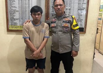 Heboh! Bhabinkamtibmas Desa Tejang Pulau Sebesi Amankan DPO Pencurian Rp600 Juta, Warga Takjub dengan Kesigapan Polisi