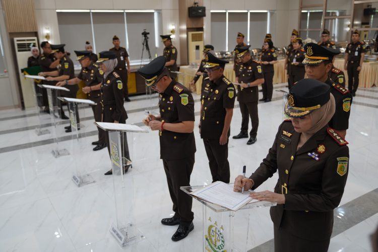 Jaksa Tegas dan Humanis: Dr Rita Susanti Resmi Pimpin Kejari Lampung Tengah