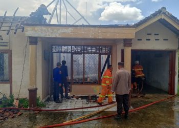 Rumah Kosong di Pringsewu Hangus Terbakar, Diduga Akibat Korsleting Listrik – Kerugian Capai Rp100 Juta
