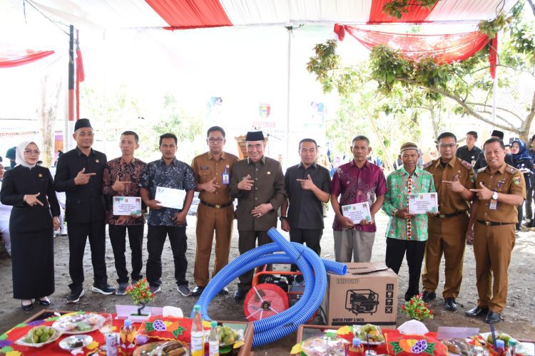 Bupati Tanggamus Serahkan Alsintan ke 50 Kelompok Tani, Dorong Swasembada Pangan Lampung