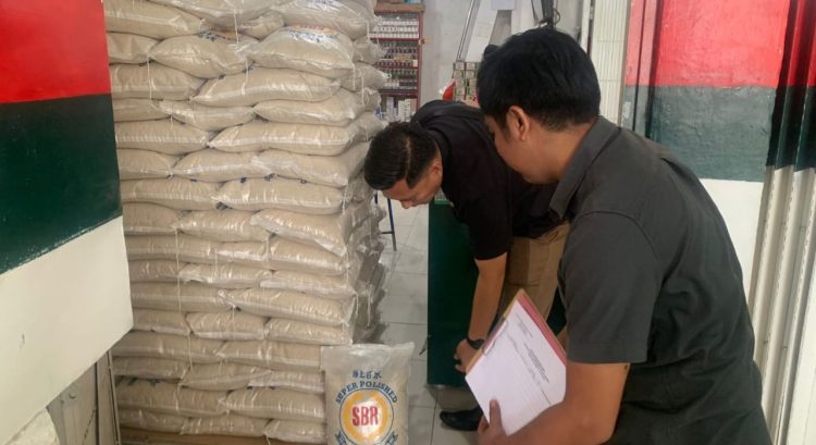 Polres Tanggamus Turun Tangan, Cek Harga Pangan di Pasar Kota Agung: Stok Aman, Harga Terpantau Stabil