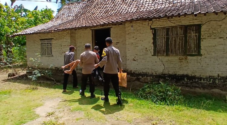 Sunatan Massal Polsek Candipuro Ramai dan Akrab, Anak Disabilitas Ikut Serta dan Jadi Sorotan