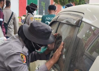 Kapolres Aceh Tamiang Turun ke Lokasi Banjir, Bongkar Isu Hoaks Soal Mayat dalam Mobil yang Bikin Resah Warga