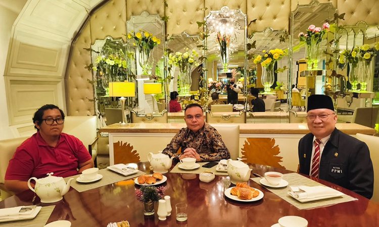 Silaturahmi Strategis PPWI dengan Wakil Ketua DPR RI, Soroti Isu Krusial Hak Warga dan Kasus Kriminalisasi Lansia